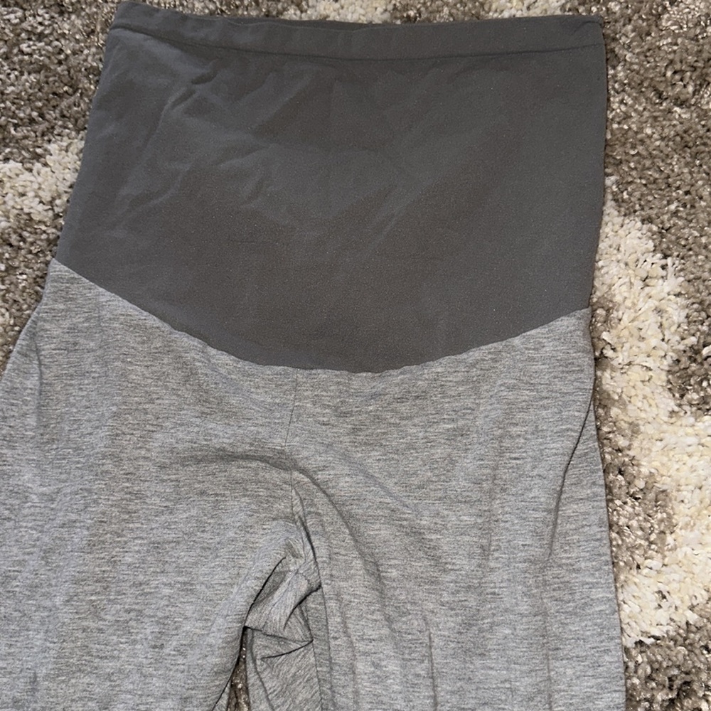 Motherhood Leggings - Picture 2 of 2